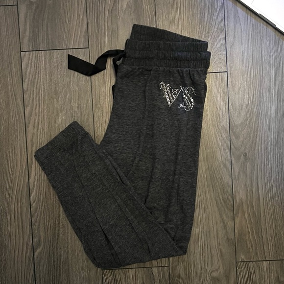 Victoria’s Secret Pyjama Pants - Picture 2 of 3